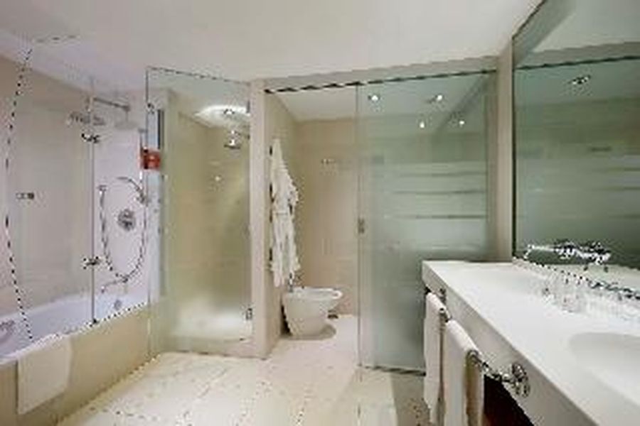 photo-0