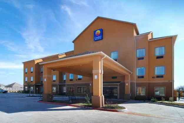 Comfort Inn Suites Navasota Hurb