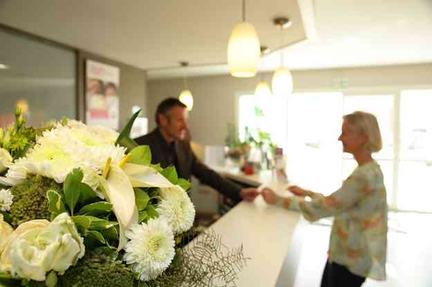 Hotel Restaurant La Terrasse Tours Nord Tours Hurb