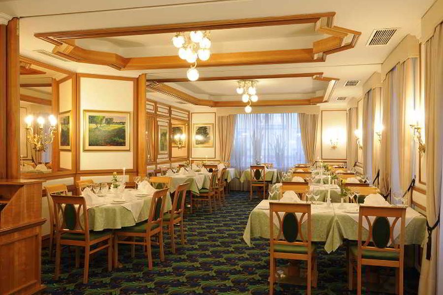 photo-0