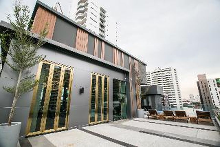 photo-1