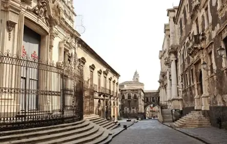Consigna de equipaje en el centro de Catania
