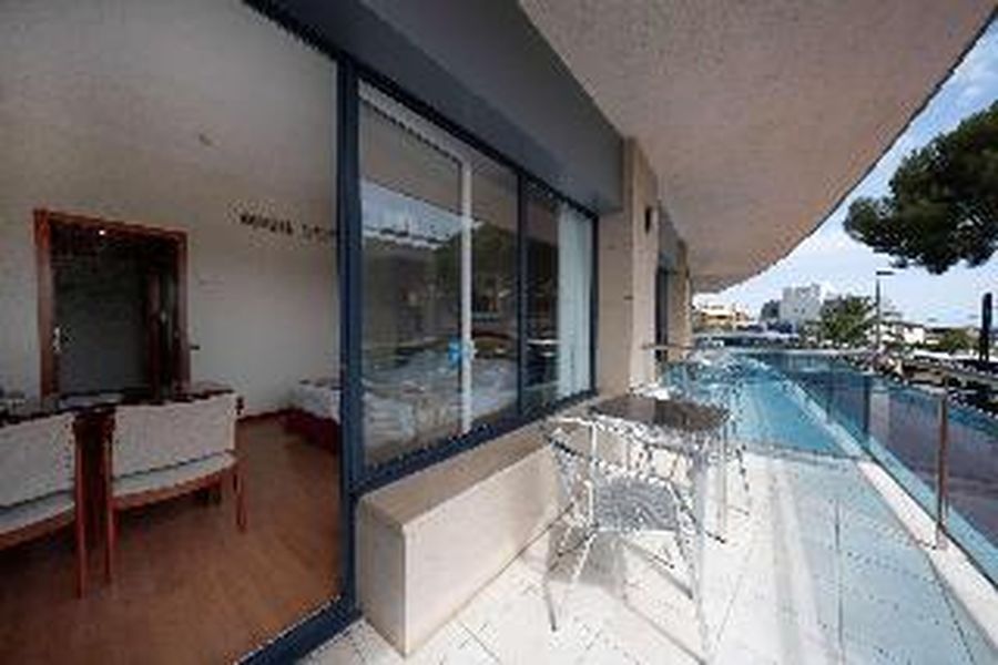 photo-1