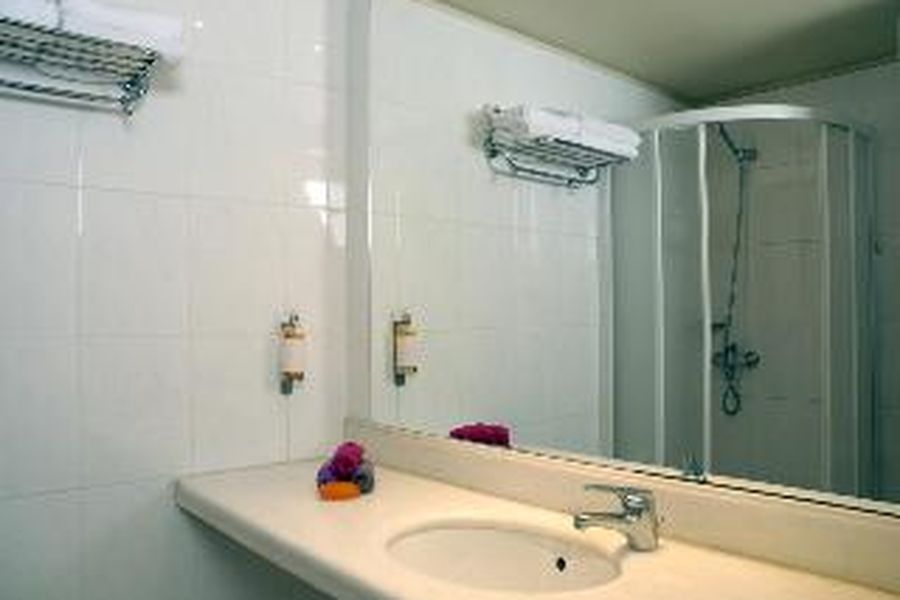 photo-0