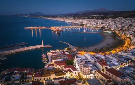 Noite cretense de Rethymno