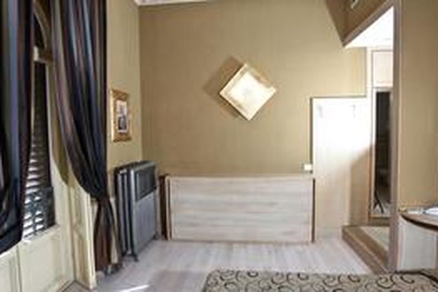 photo-0
