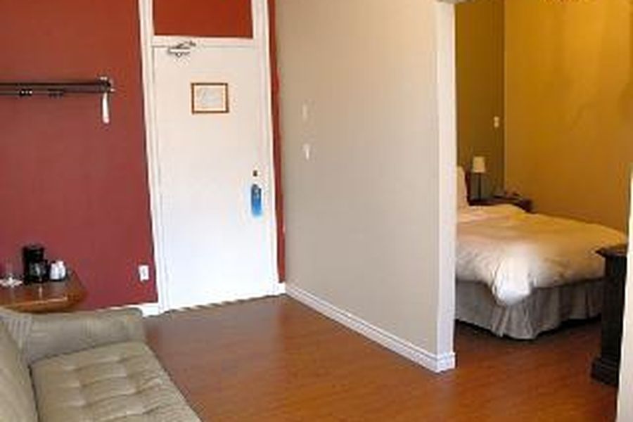 photo-0