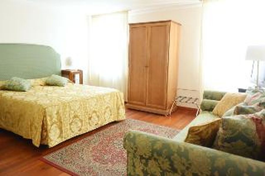 photo-1