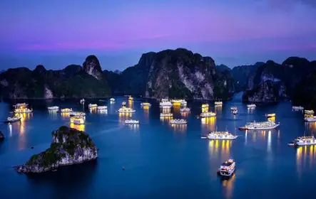 Private full-day trip from Hanoi to Halong Bay with boat cruise