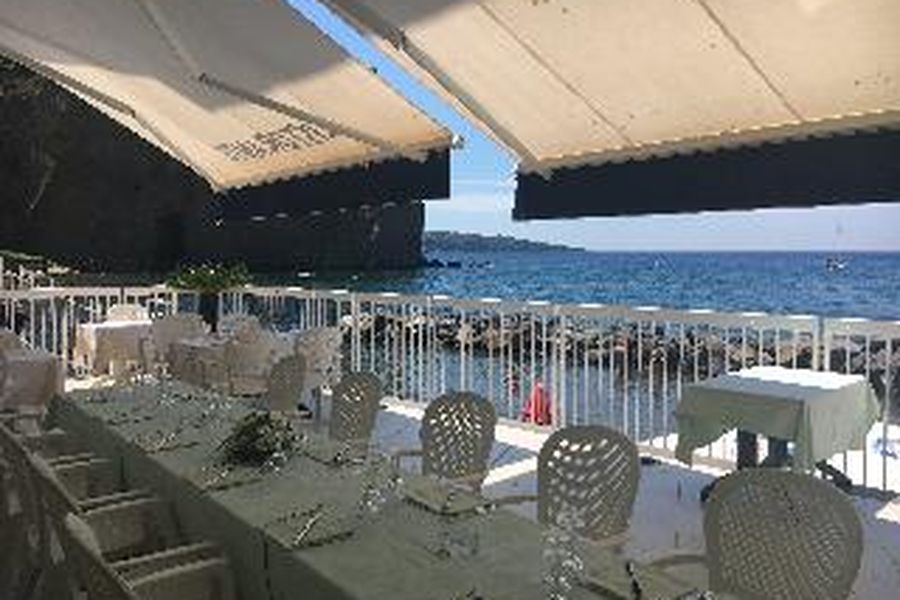 photo-1