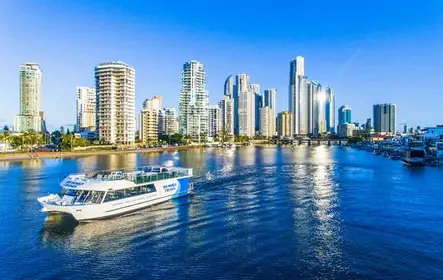 Cruzeiro turístico com almoço pela Gold Coast