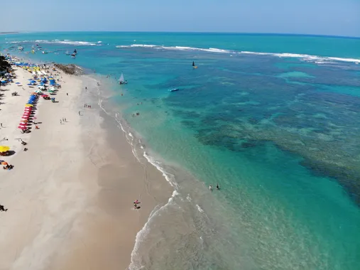 Vista de cima da praia de Maragogi