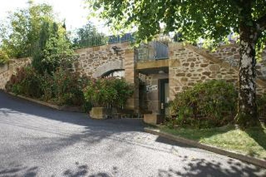 photo-1